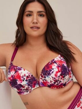 Torrid Curve Bra Flowers and Skulls Size 38DD
